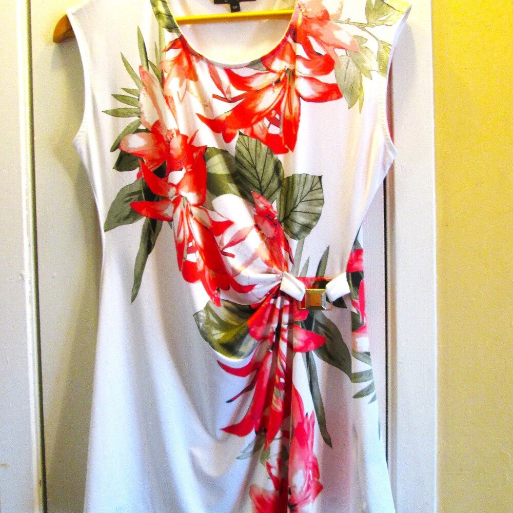 Long S/P Lily Morgan Dress Shirt, Women's fashionable round neck, sleeveless